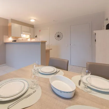 De Vakantieduinen Aan Zee By Interhome Mispelburg